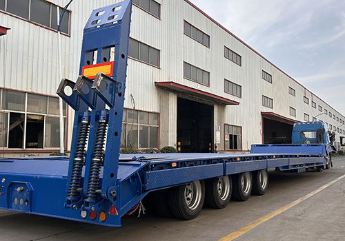 Folding Gooseneck for Transformer Transport — Col de cygne pliable pour le transport de transformateurs