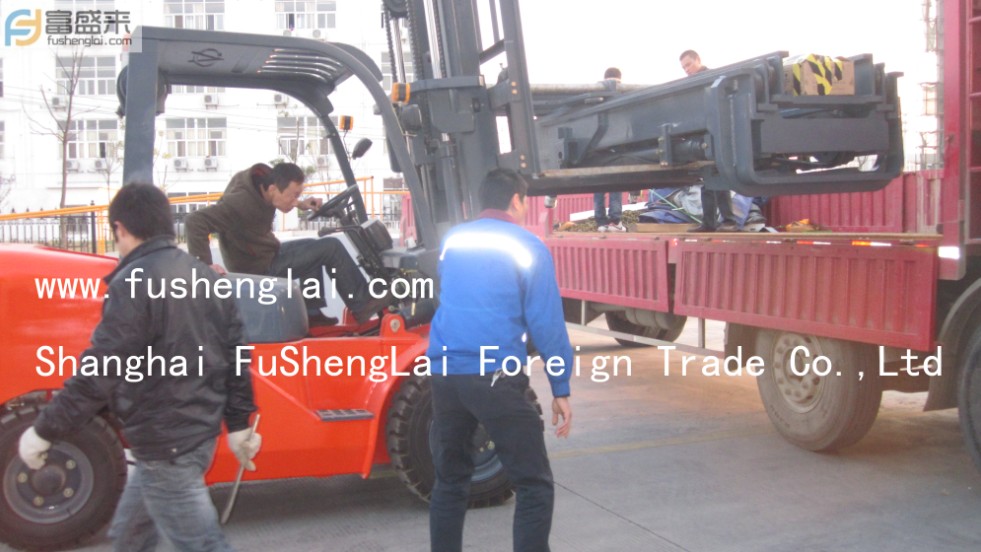 Forklift Shipping working pictures