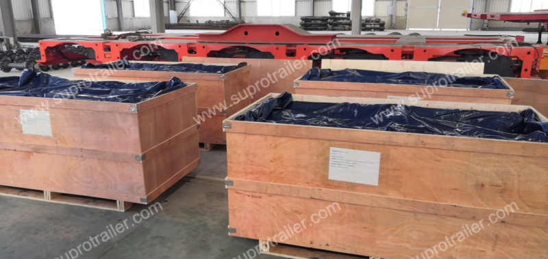 accessories shipment of hydraulic modular trailer