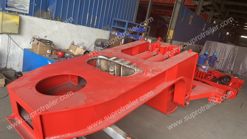 hydraulic gooseneck of Nicolas hydraulic modular trailer