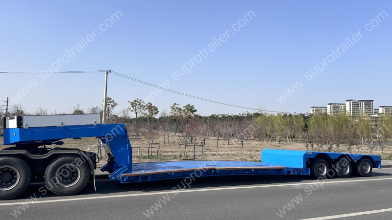 3 Steering Axles, Air Suspension, Detachable Hydraulic Gooseneck Lowbed Trailer