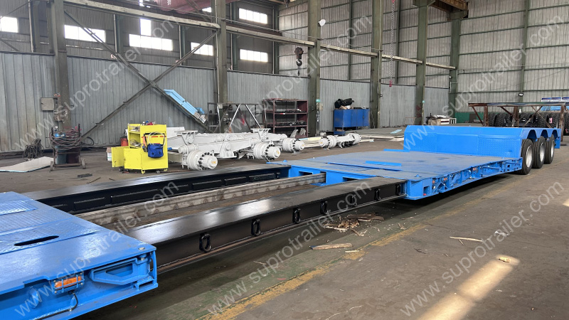 3 Steering Axles, Air Suspension, Detachable Hydraulic Gooseneck Lowbed Trailer
